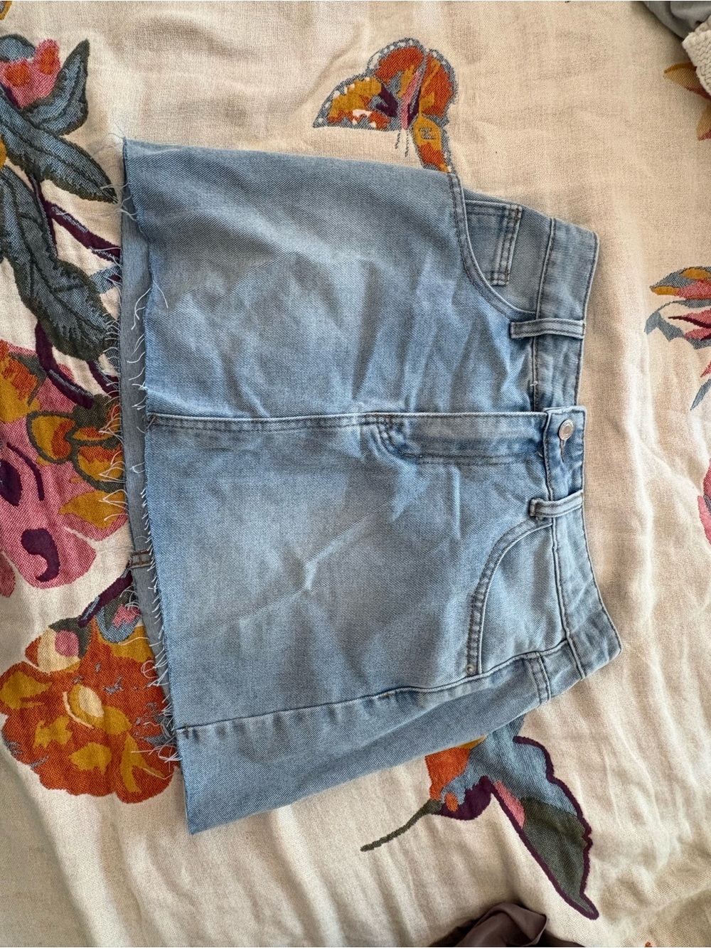 SHEIN Light Blue Denim Skirt with Raw Hem